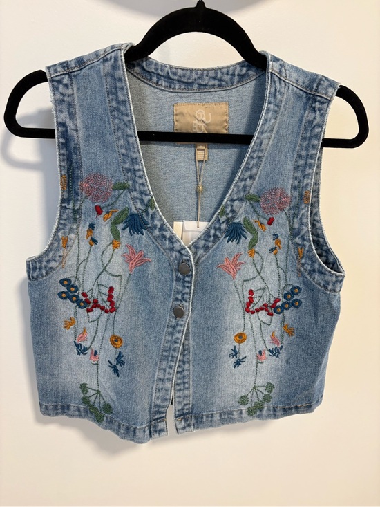 Culture Tops - Culture Embroidered Light Wash Denim Vest with Floral Accent- NEW!